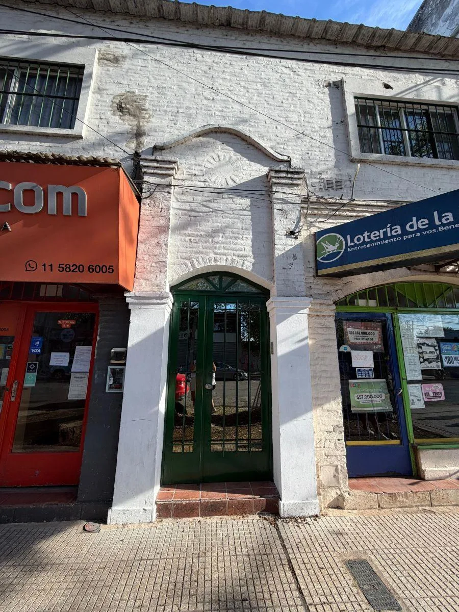 Kitnet de um ambiente grande em Pilar