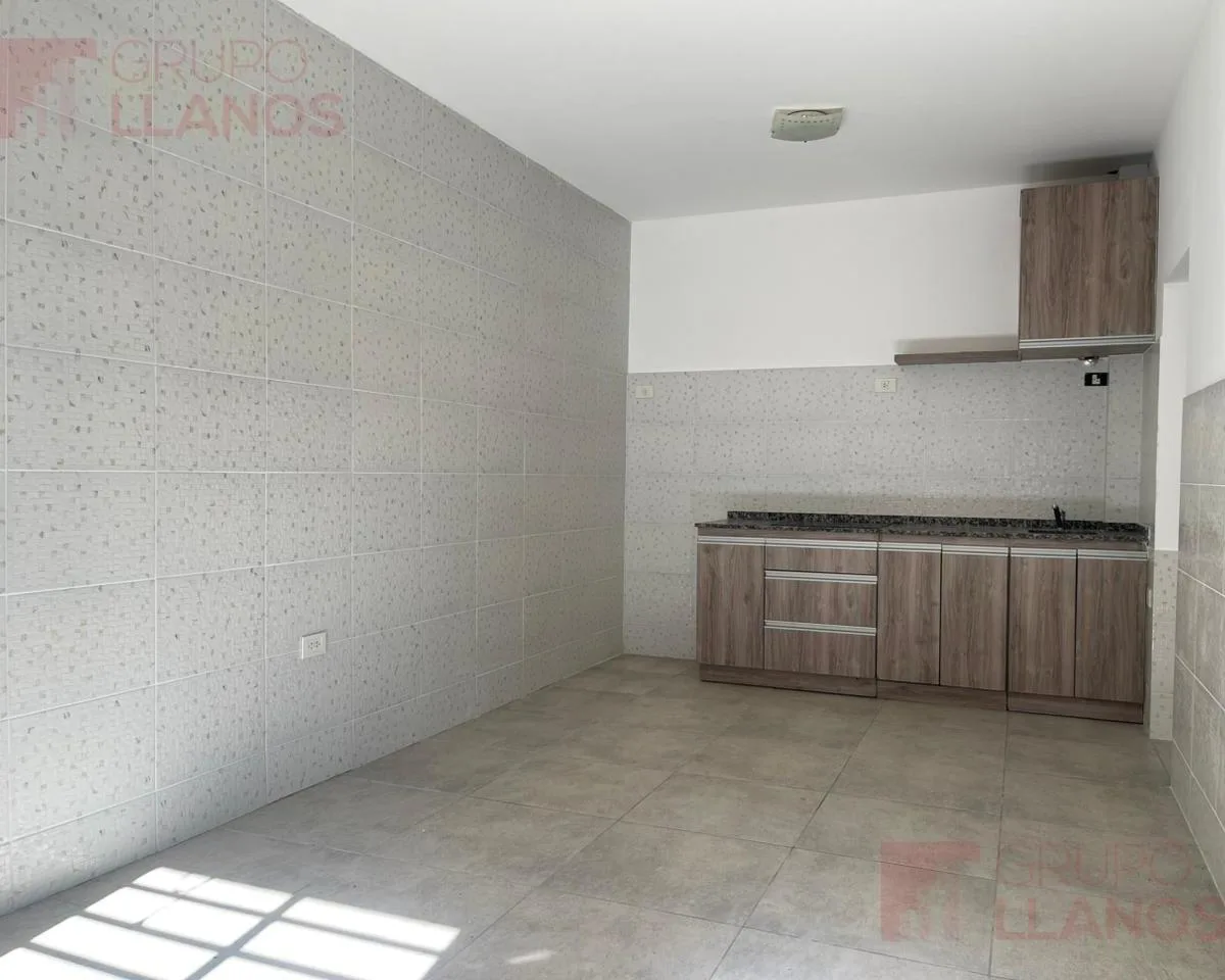 Departamento de 2 ambientes con cochera en Luján