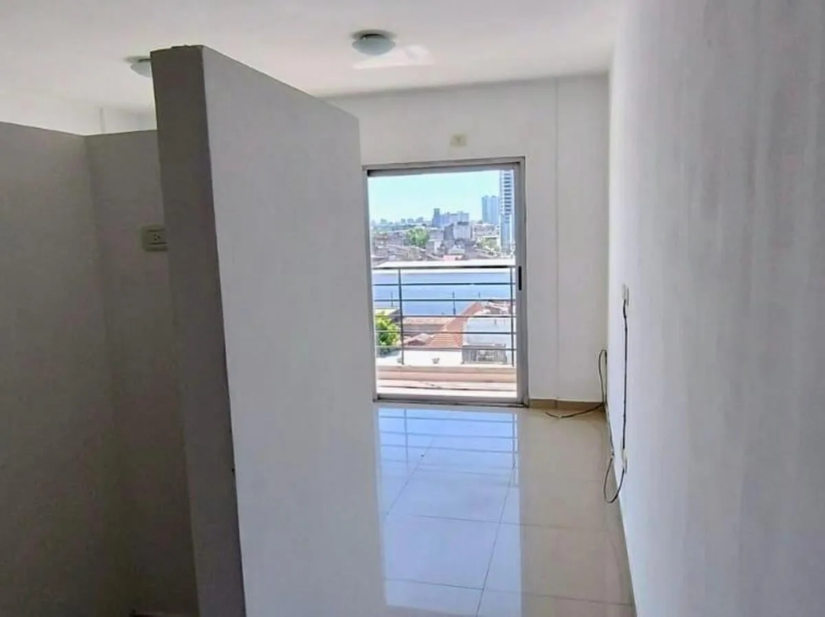 Listing: Studio, Avellaneda