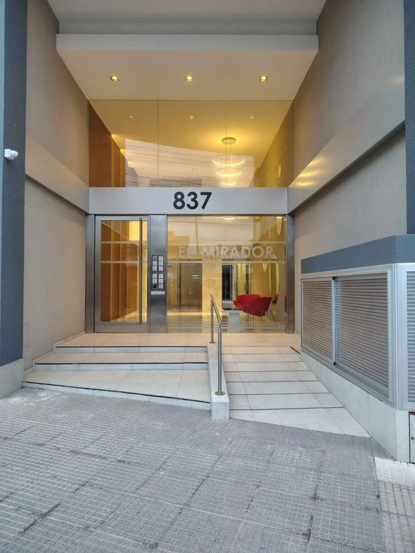 Квартира-студия новая в Lomas de Zamora