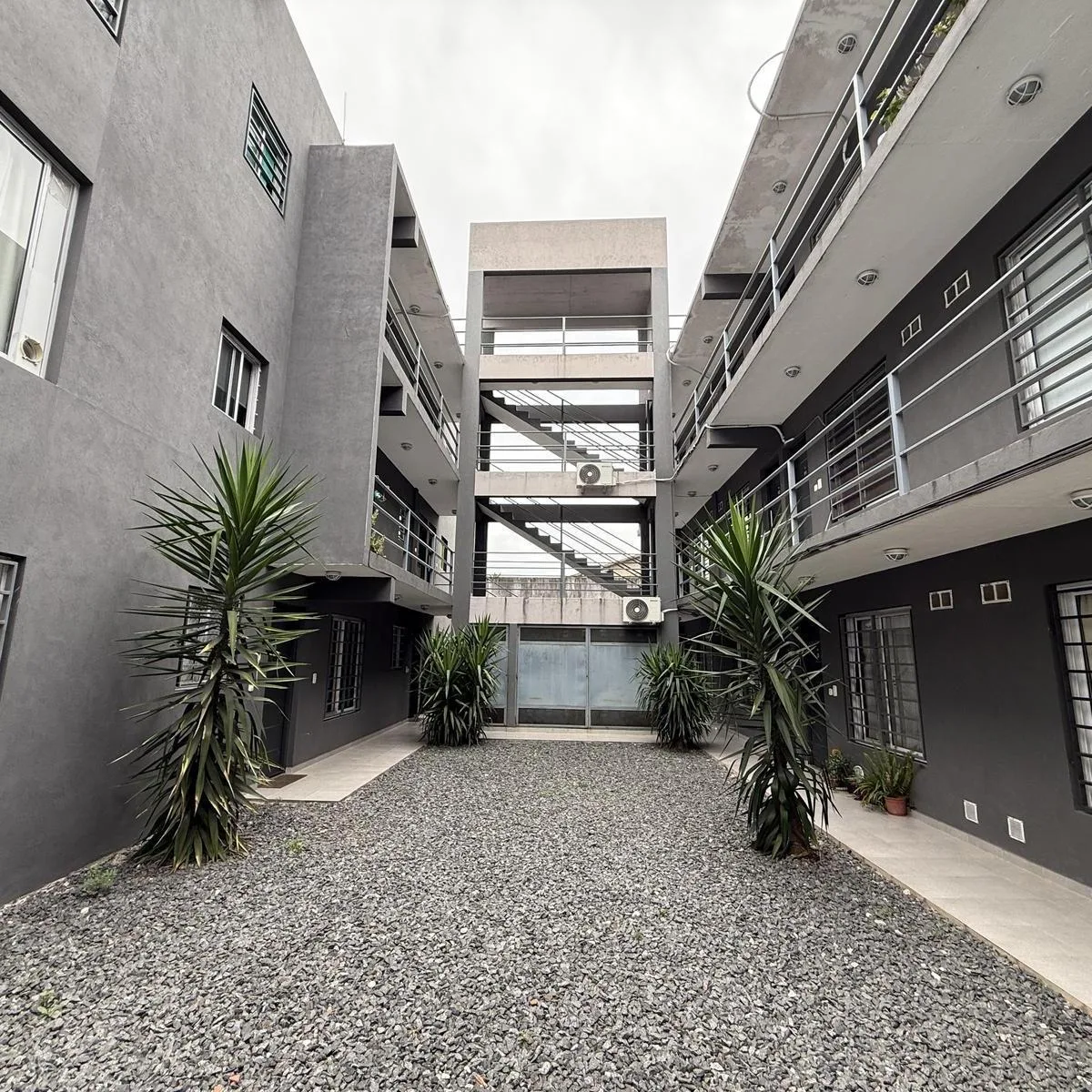 Departamento en Alquiler con Cochera 2 Ambientes Moron