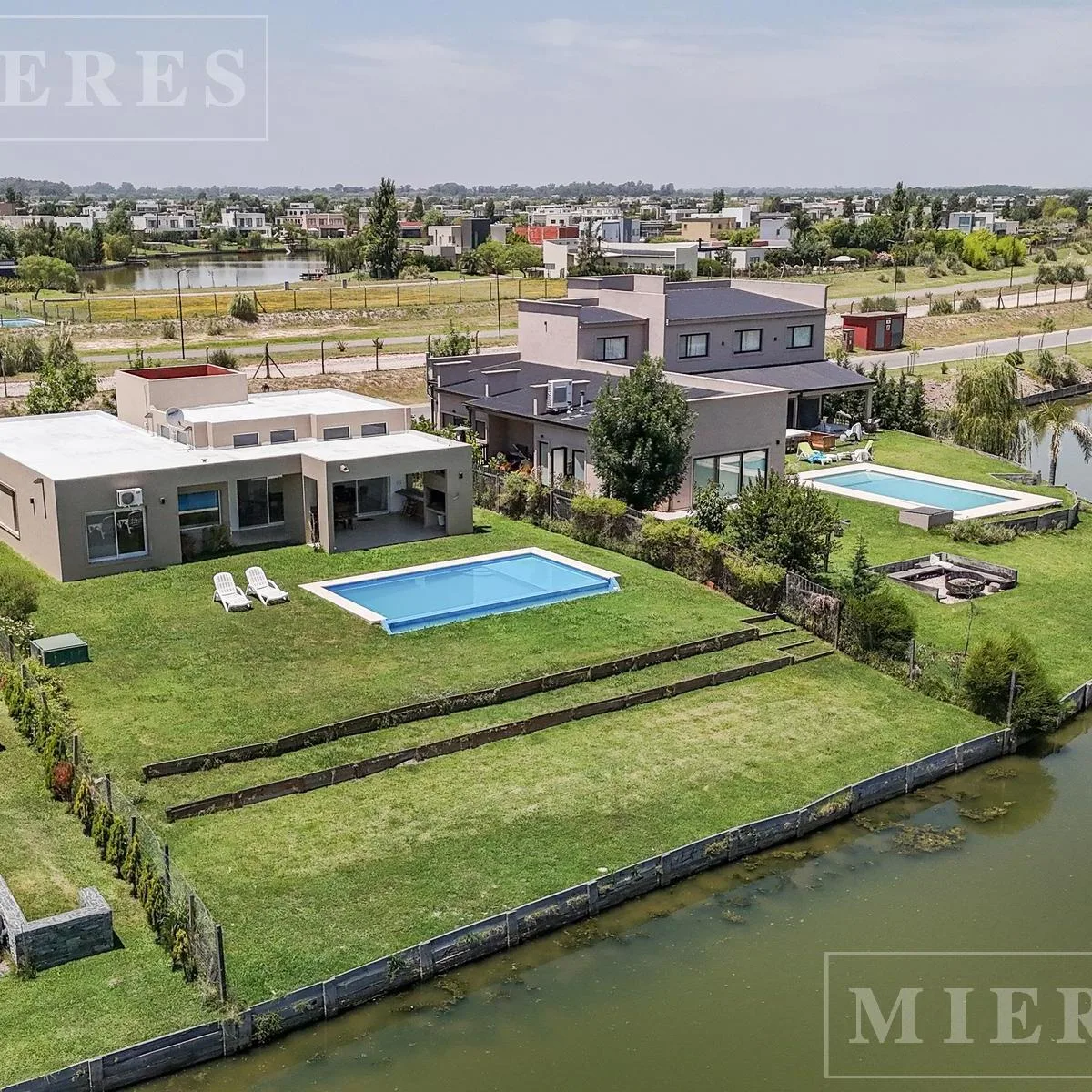 Casa mobiliada de 3 dormitórios em San Sebastián, área 9 (próxima à Laguna)