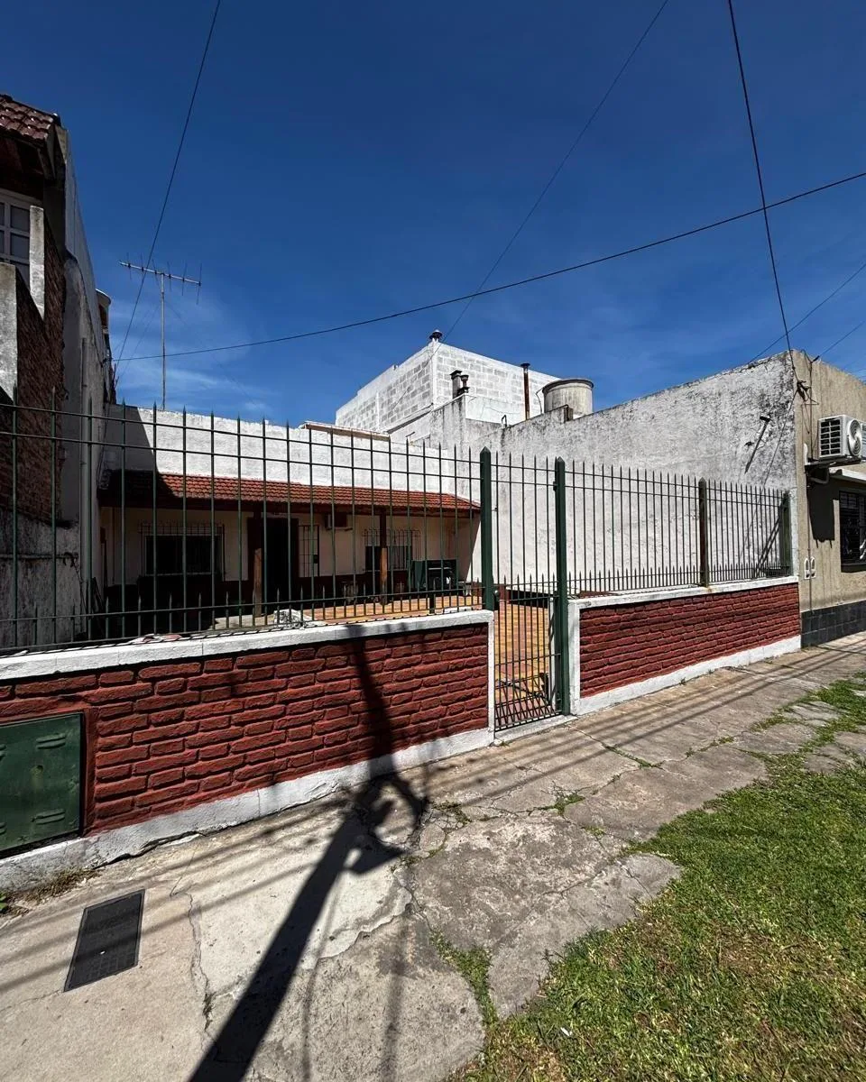 Casa com 4 quartos em Lanús