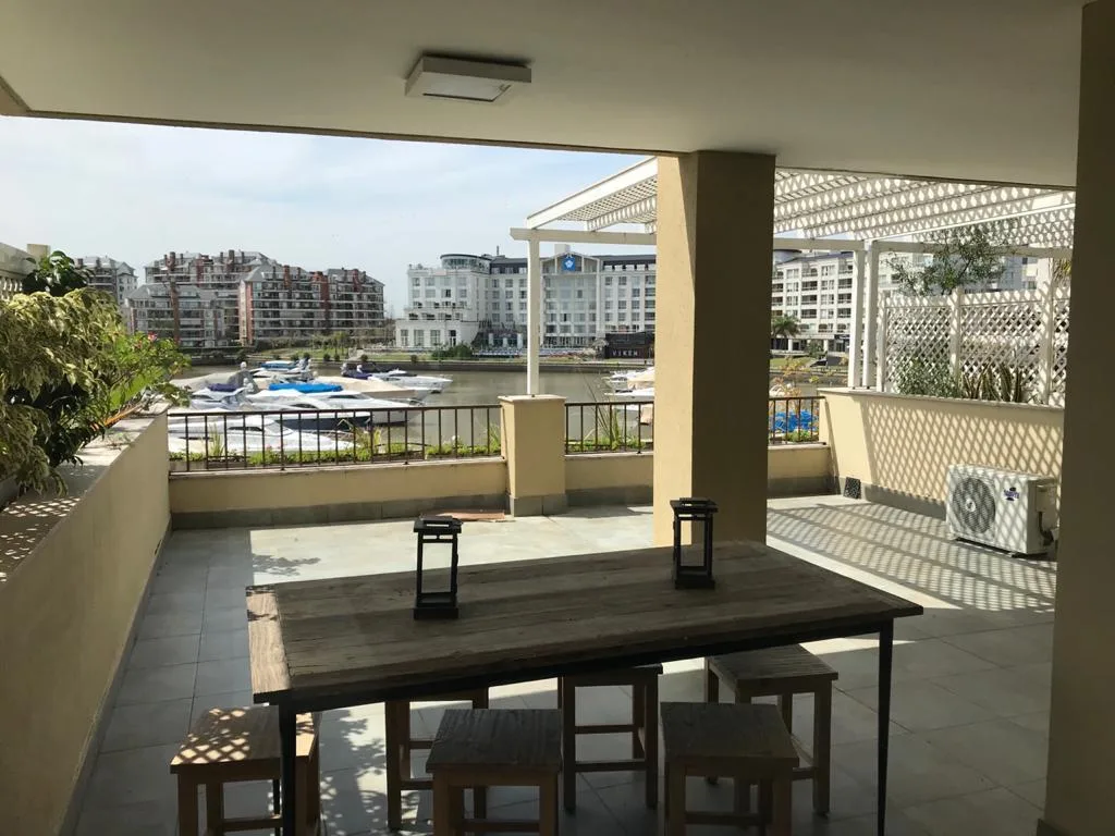 Furnished two-room apartment with terrace in Tigre