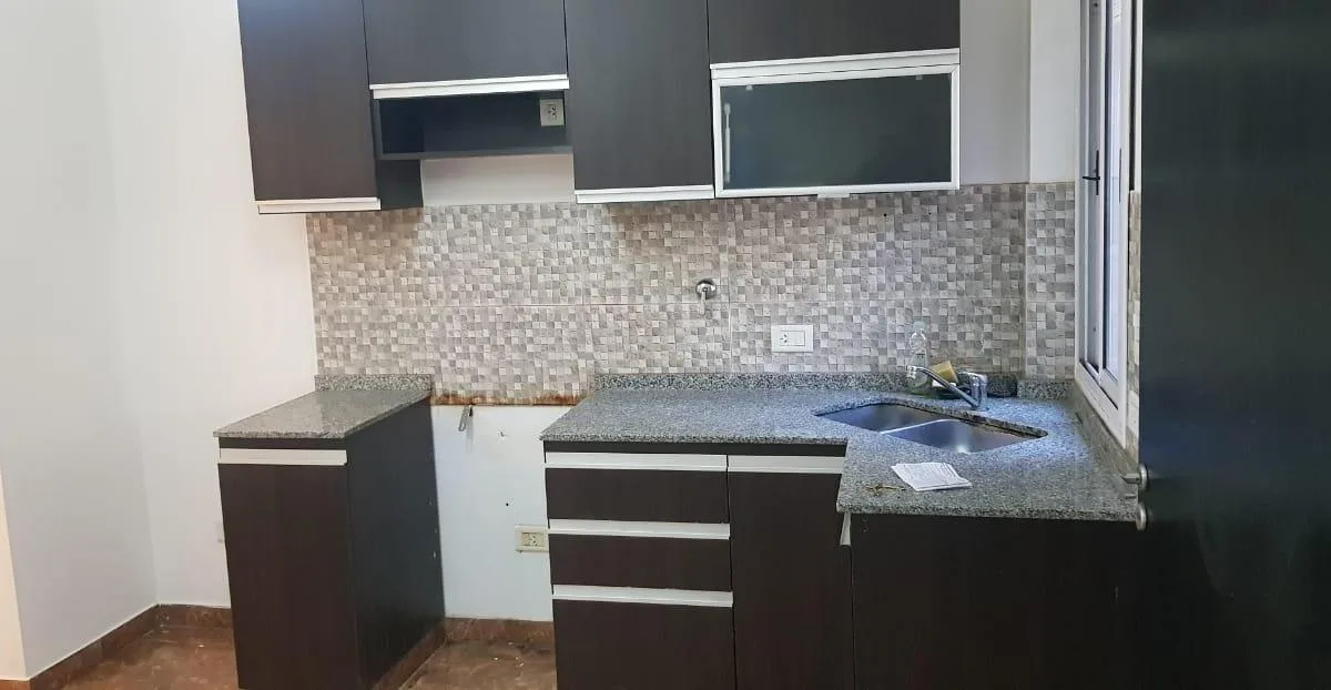 PH de 2 ambientes e meio com pátio em Lanús