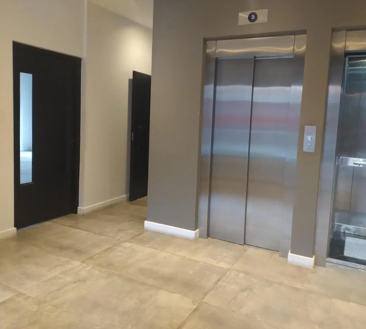 Monoambiente con balcón en Lomas de Zamora