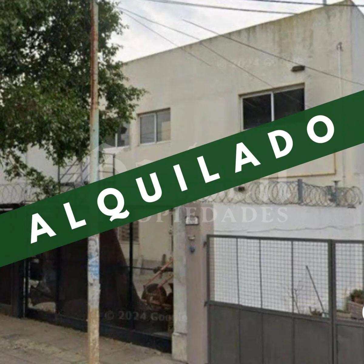 PH с 3 спальнями и патио в General San Martín