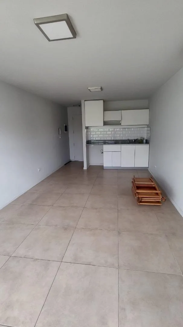 Kitnet em Morón