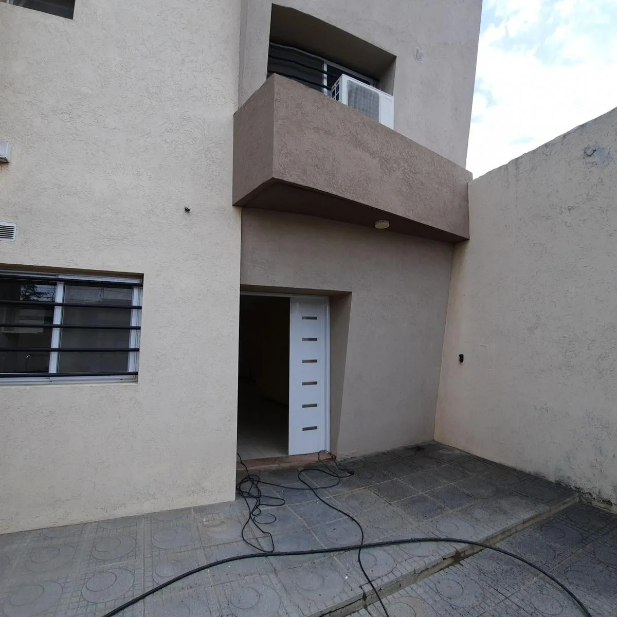 Duplex com piscina e churrasqueira
