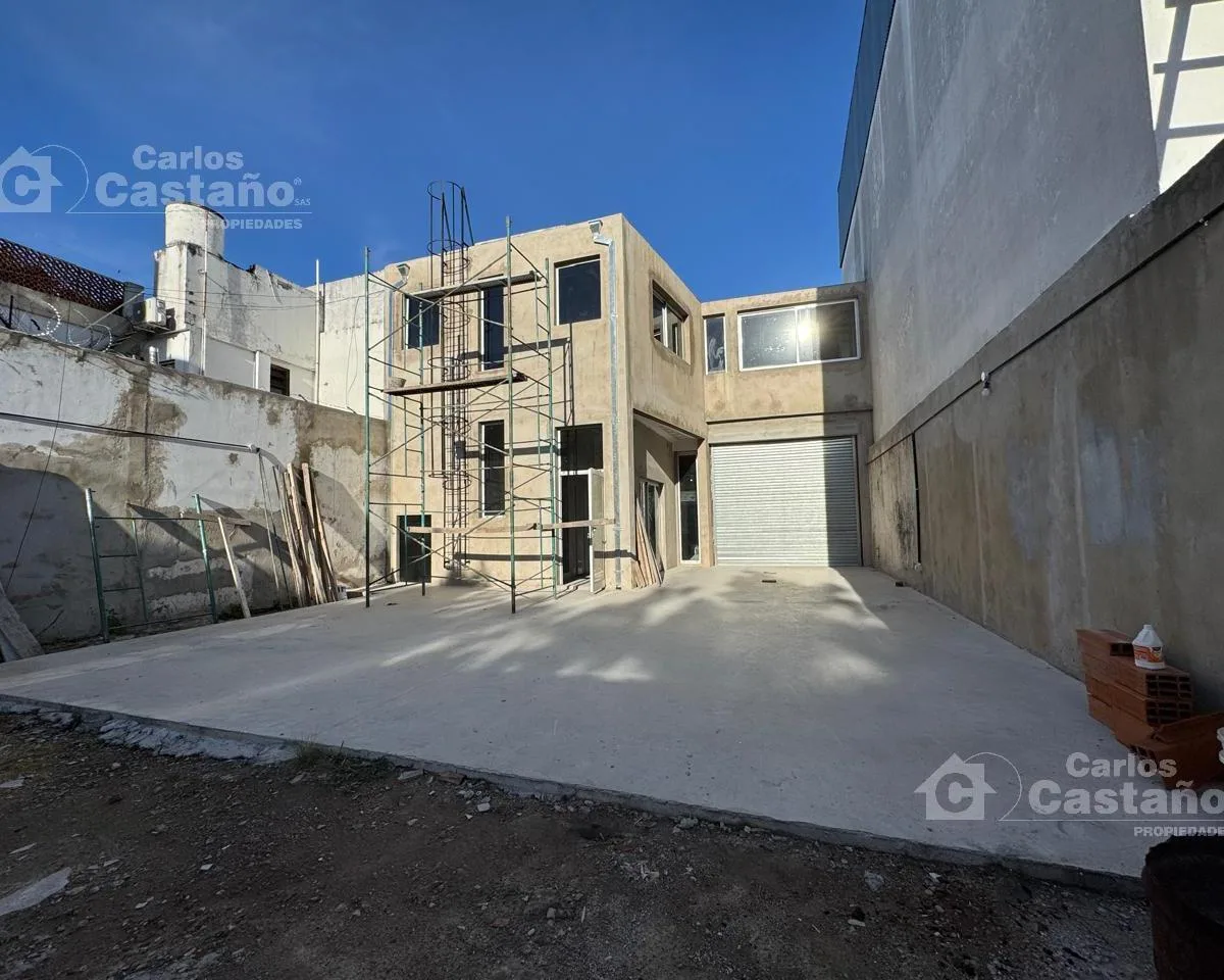 Local con entrada para camiones en Buenos Aires