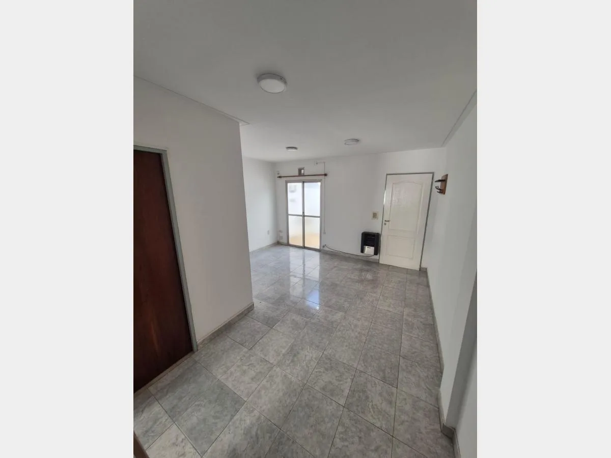 Departamento de 2 ambientes en alquiler en Morón
