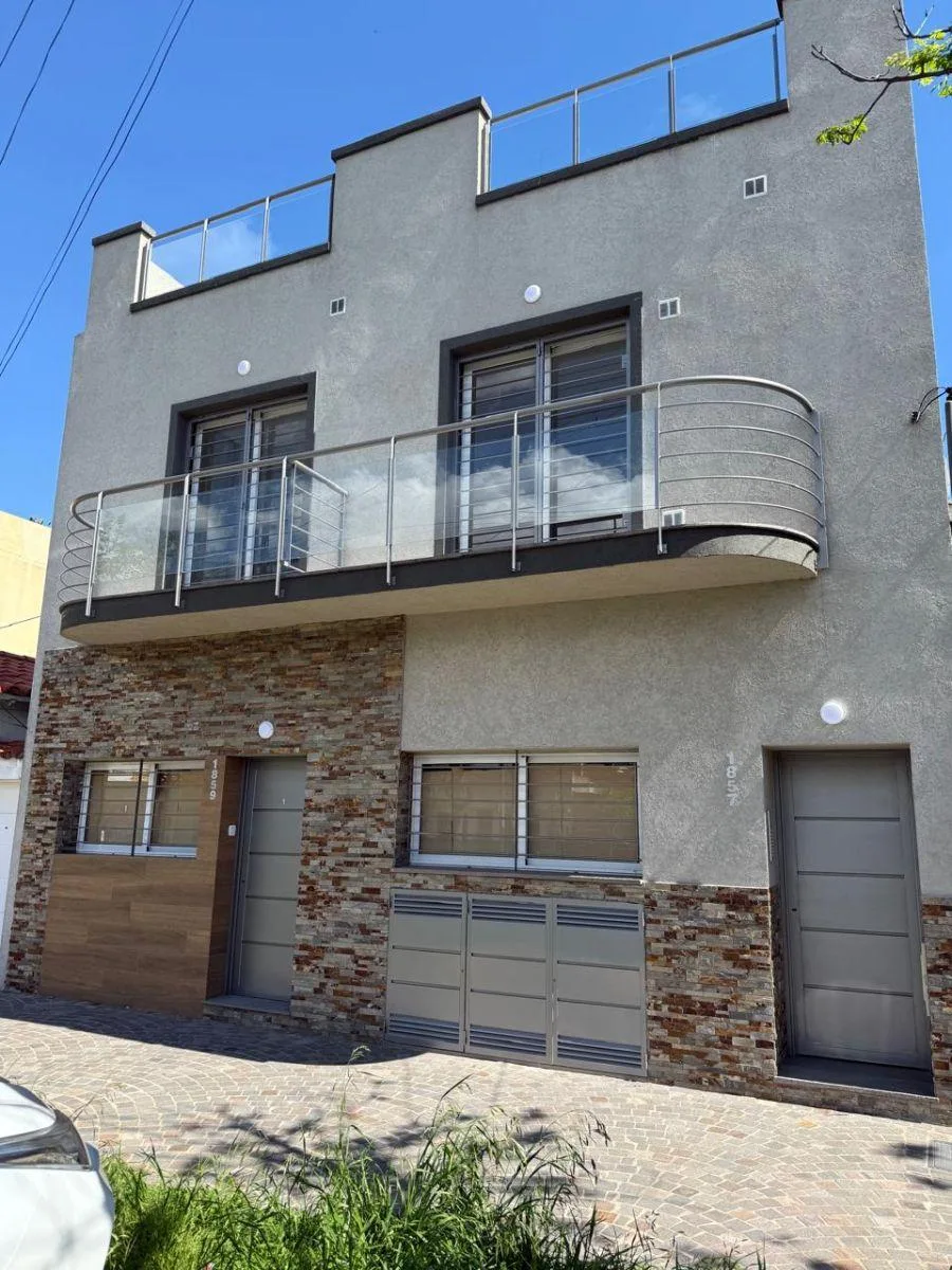 Apartamento de dois ambientes novo (nunca habitado) em Lanús