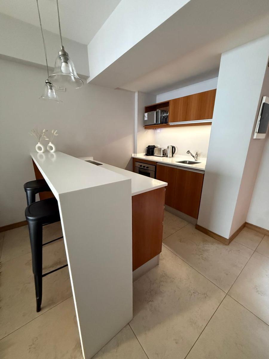 Furnished studio apartment with balcony in Recoleta