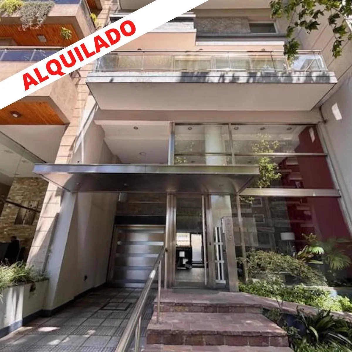 Three-bedroom duplex apartment in Lomas de Zamora