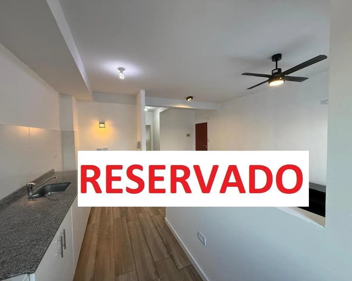 Apartamento de 2 ambientes com vaga em Tigre