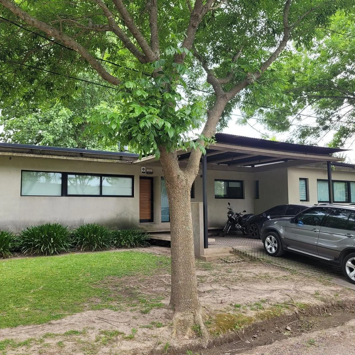 Casa com 4 dormitórios em condomínio fechado em City Bell