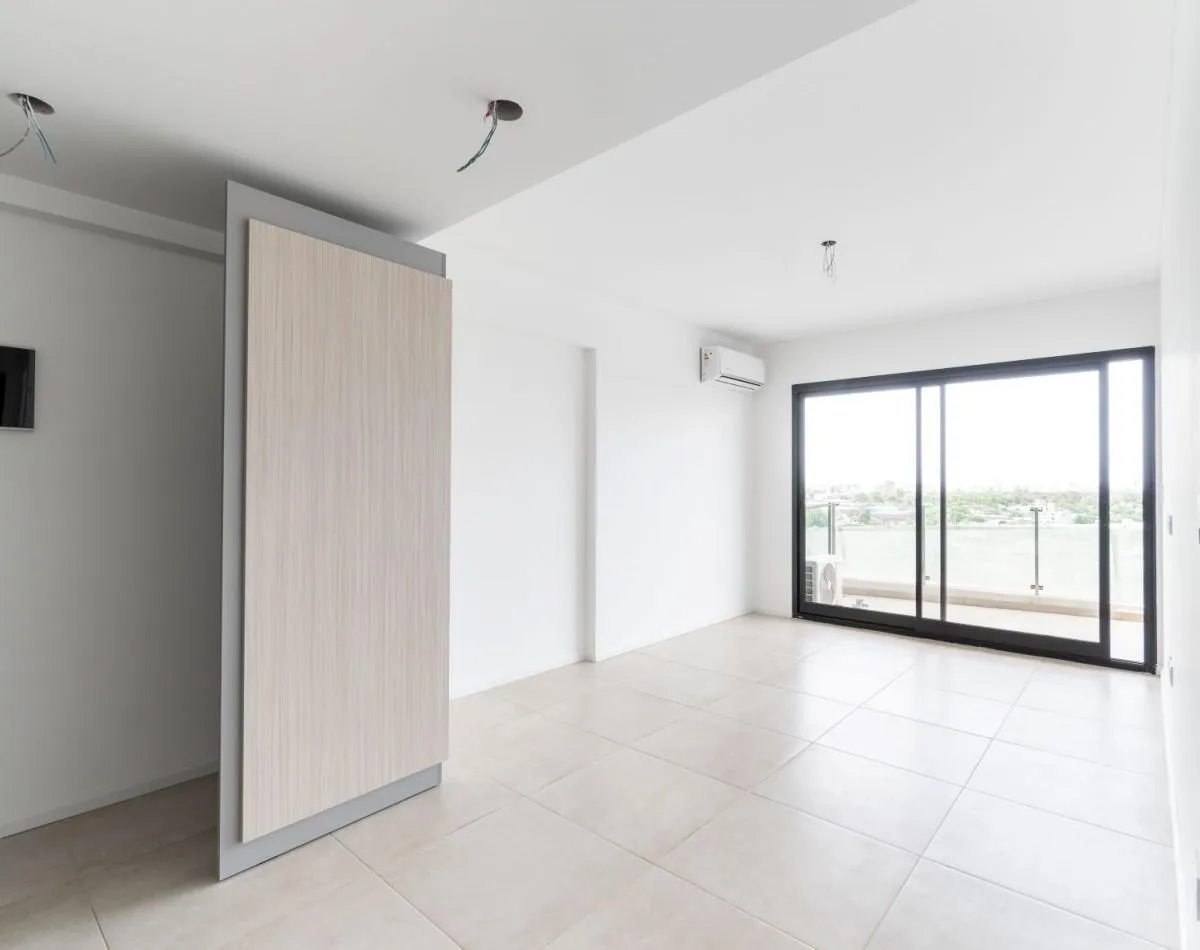 Apartamento de dois ambientes com 1 quarto em Lanús