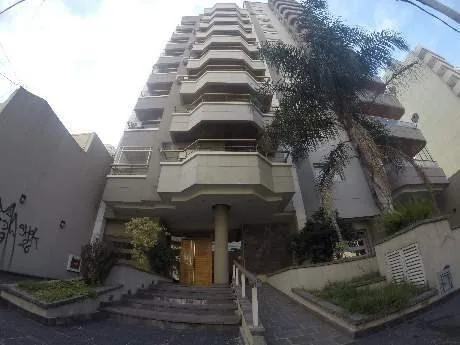 Apartamento de dois ambientes com 1 quarto em Lanús Este