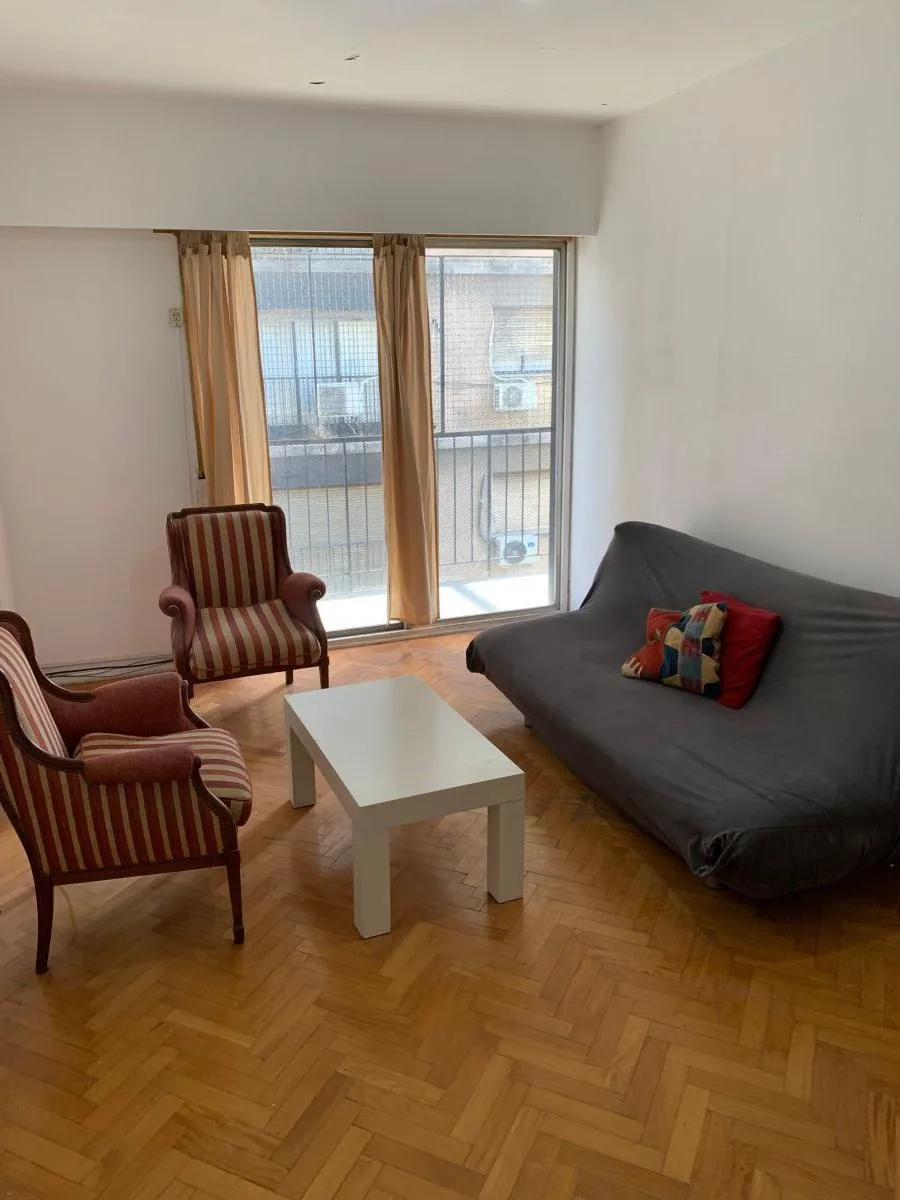 Меблированная квартира с 1 спальней в Retiro