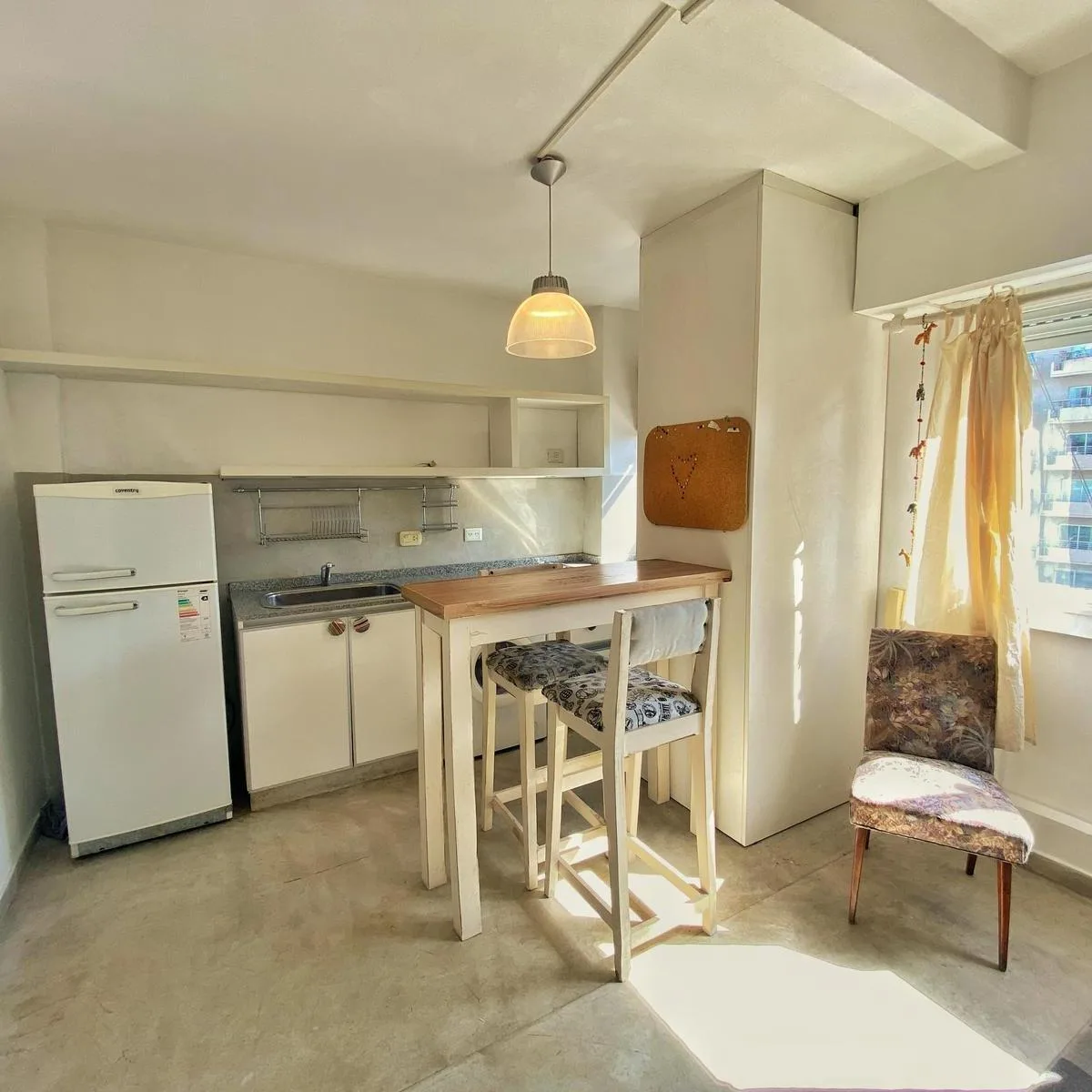 Kitnet de 20 m² no 6º andar de fundos em Palermo