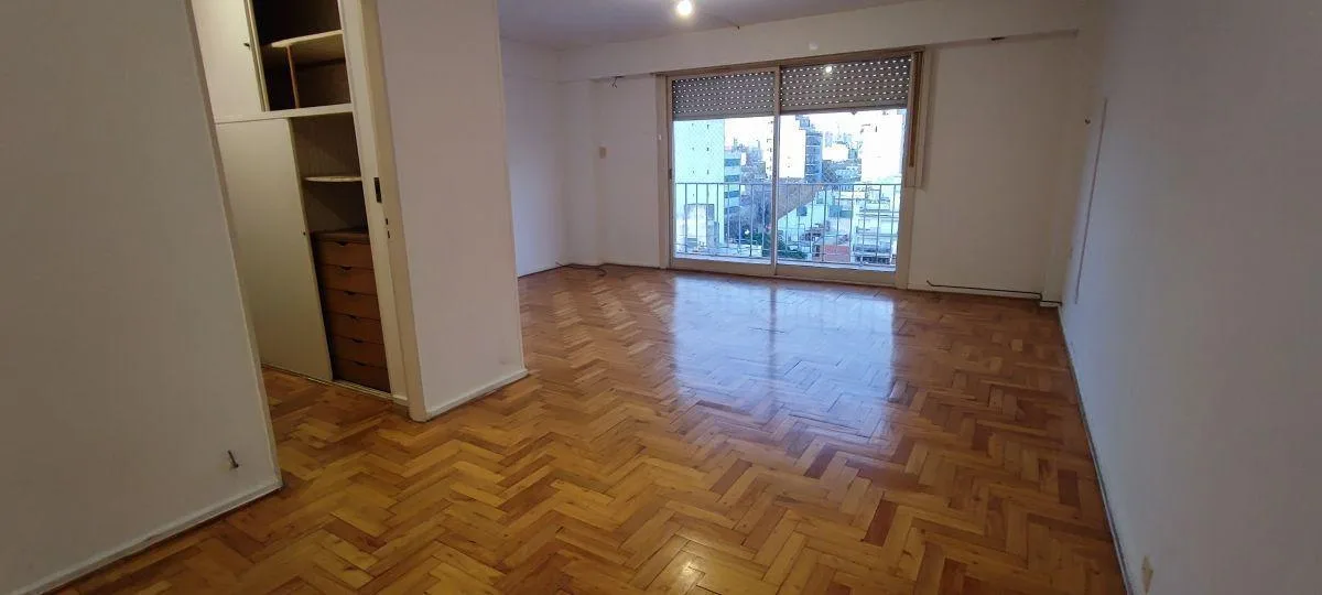 Departamento de 3 ambientes en San Cristóbal con cochera opcional