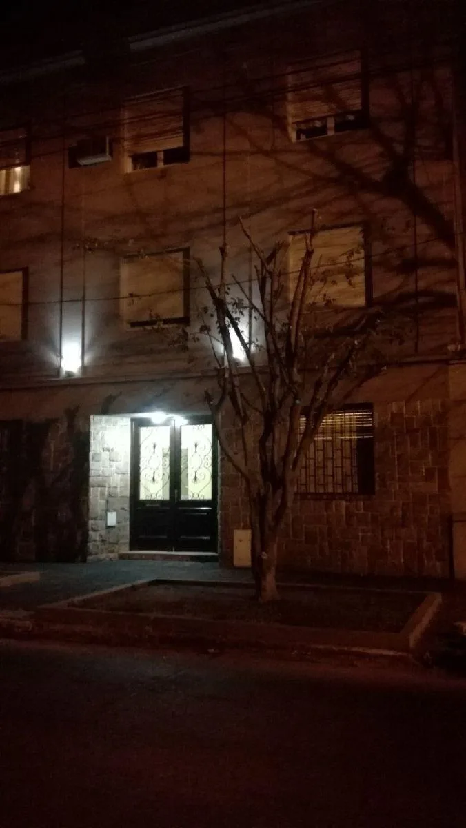 Apartamento de 3 ambientes com 2 dormitórios em Banfield