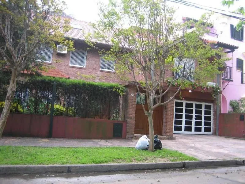 Casa de 4 dormitórios para alugar em Vicente López