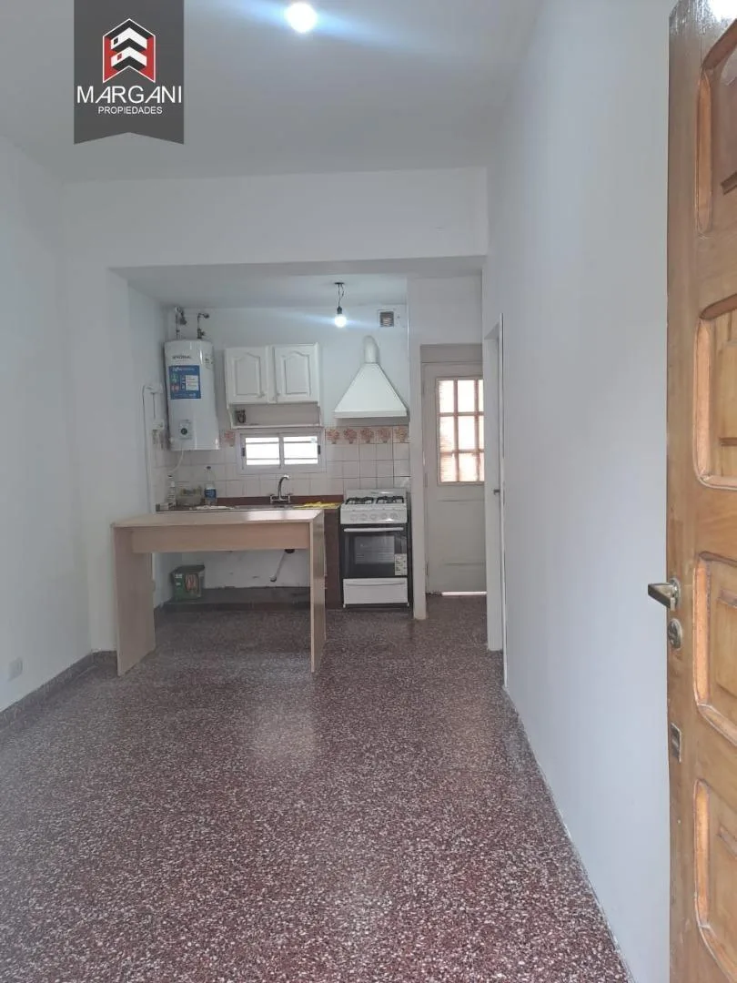 Apartamento de dois ambientes de frente em La Matanza