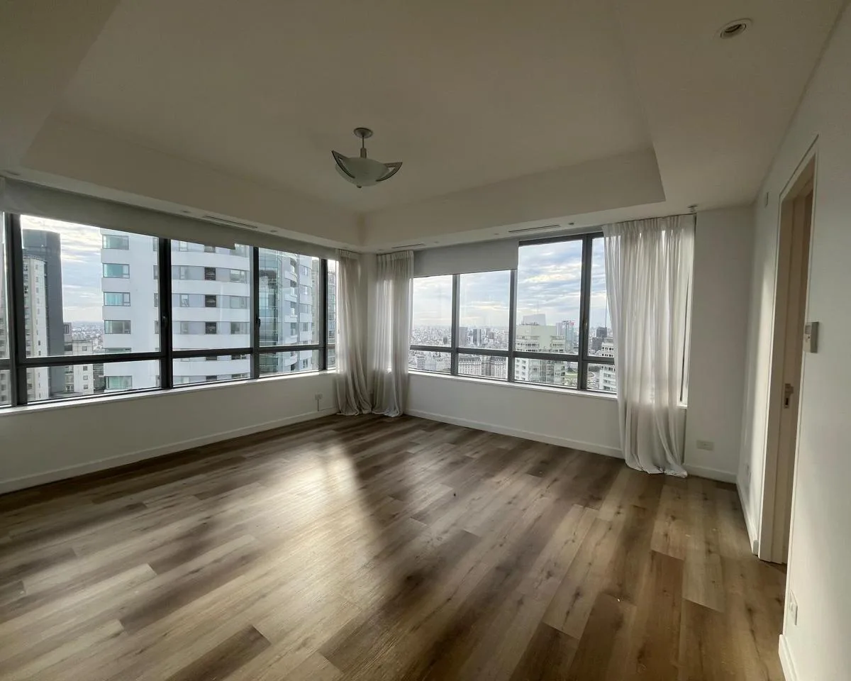 Piso de 5 ambientes sin amoblar en Puerto Madero