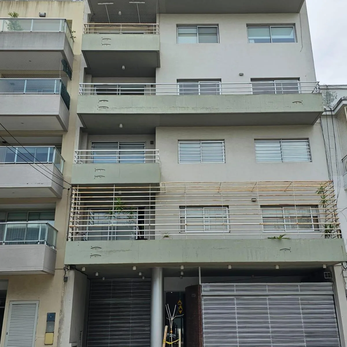 Квартира-студия с внутренним двориком в Monte Castro