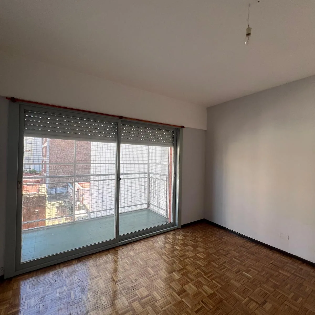 Departamento de 3 ambientes con 2 dormitorios en Retiro