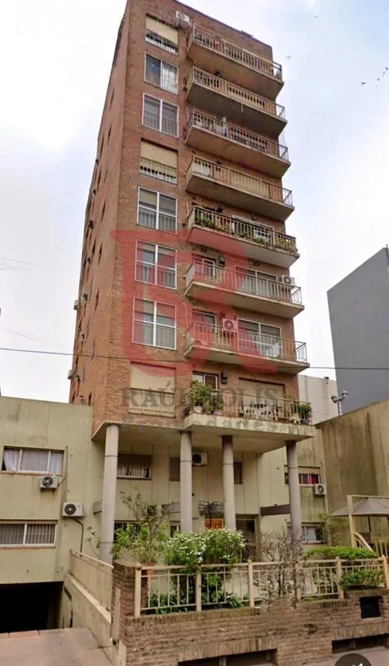 Dn - Oficina/monoambiente con Division en Alquiler!