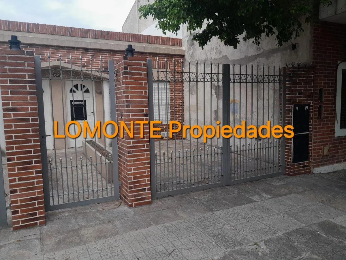 PH al frente dúplex de 3 ambientes con cochera en Lanús