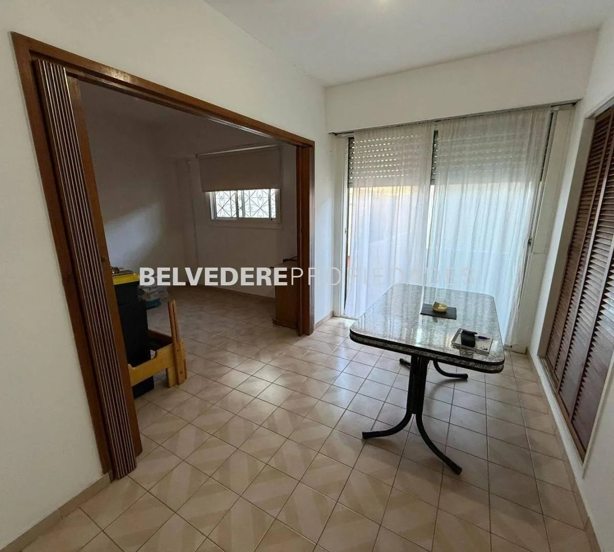 Квартира-студия с внутренним двориком в Wilde