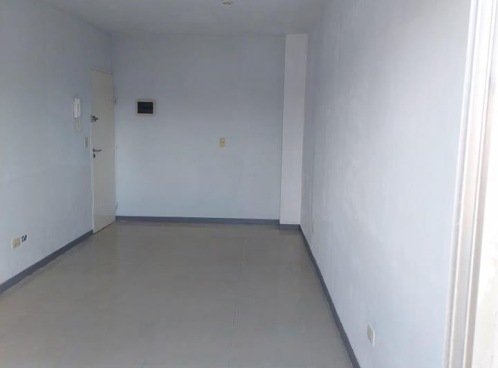 Квартира-студия с балконом в Monte Castro