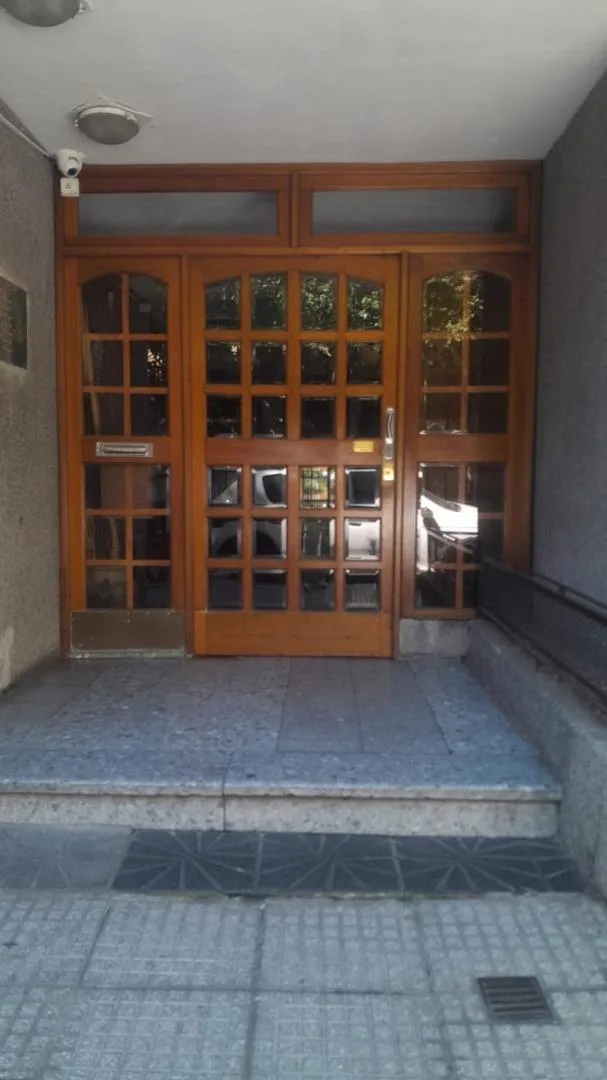 Departamento de 3 ambientes en Flores