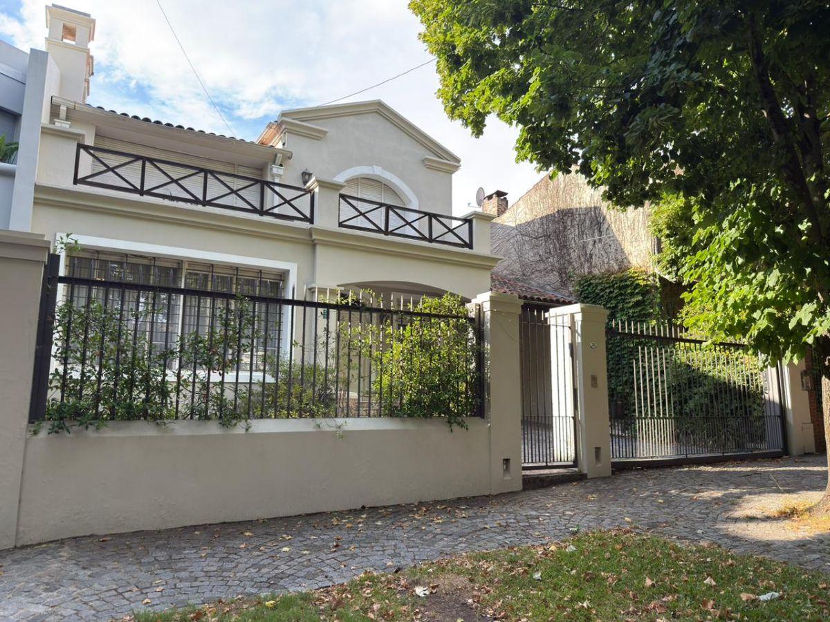 Modern house for rent in Martínez near Colegio Lincoln