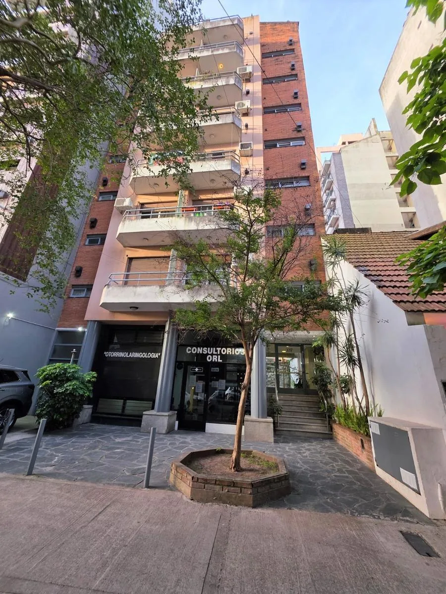 Two-room apartment with assigned parking in Lomas de Zamora