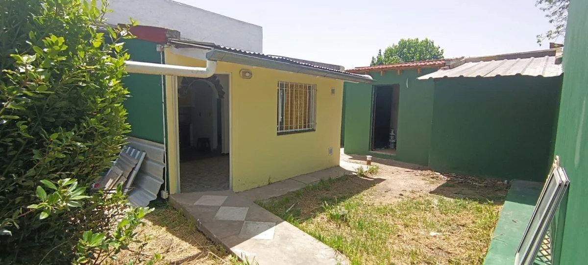 Casa Interna por Pasillo 3 Ambientes