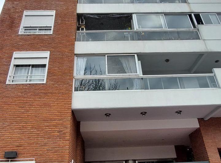 Квартира с 1 спальней, (закреплённым) парковочным местом и удобствами в Beccar