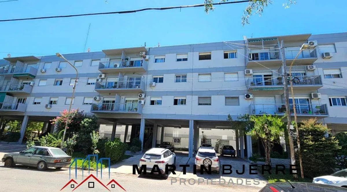 Three-room apartment in Barrio Alas, Ciudad Evita