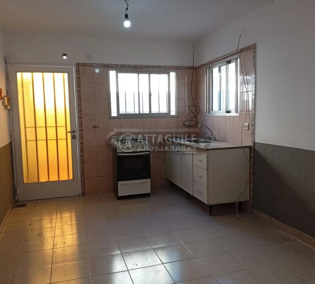 One-bedroom PH (two-room) house in Merlo