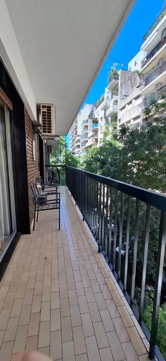 Apartamento com 3 dormitórios em Recoleta, andar inteiro de frente