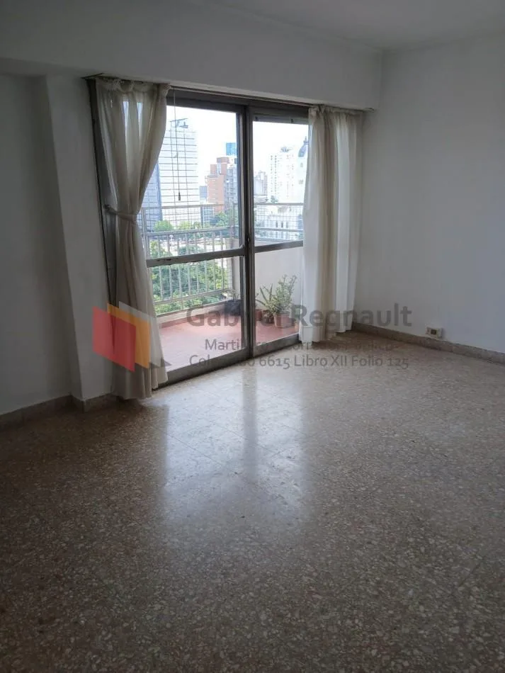 Departamento de 3 ambientes al frente en La Plata