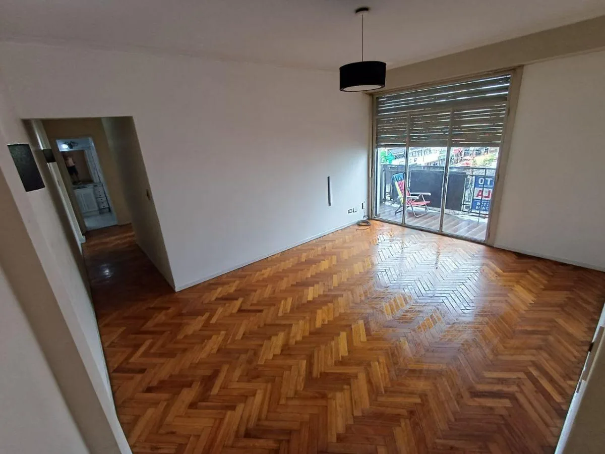 Departamento de 3 ambientes de 70 m² en Banfield