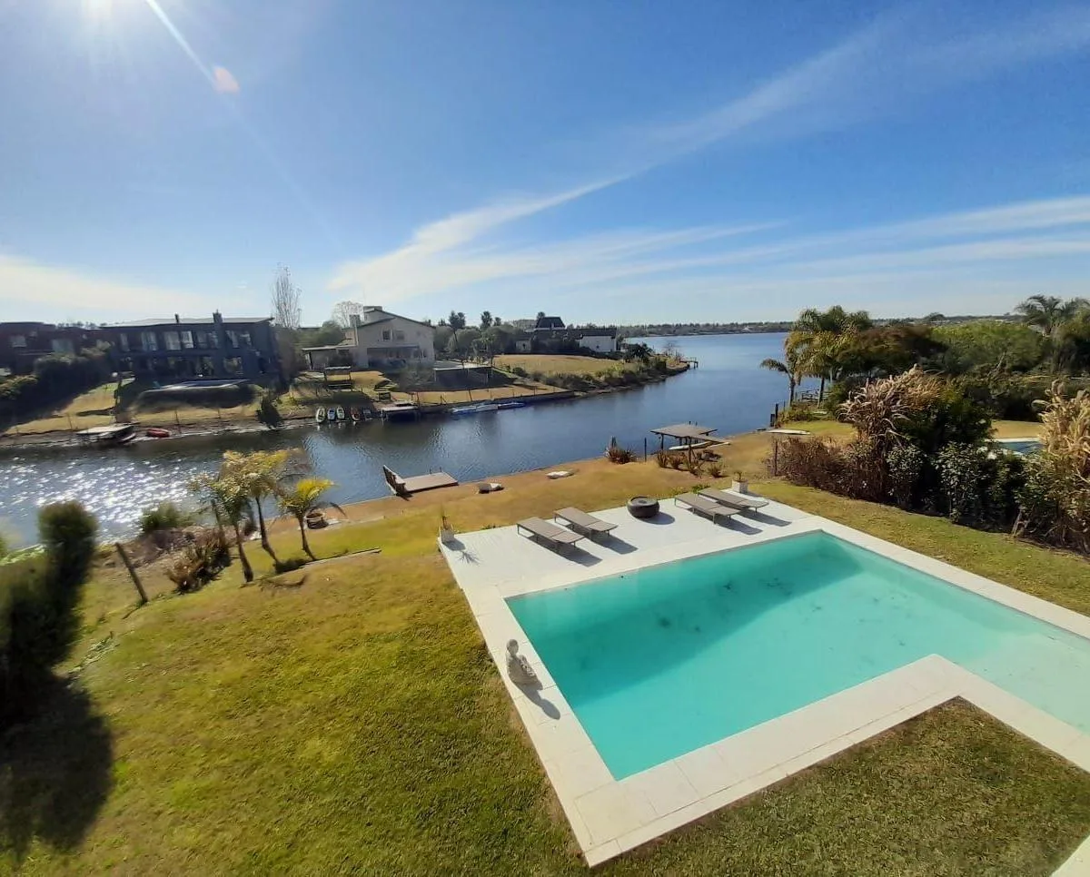Casa com 6 quartos em Santa Clara, Tigre