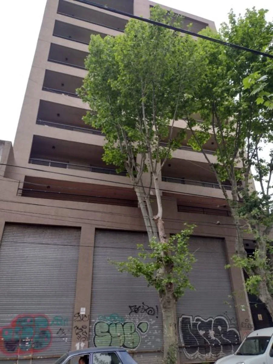 Two-room apartment with patio and terrace in Esteban Echeverría