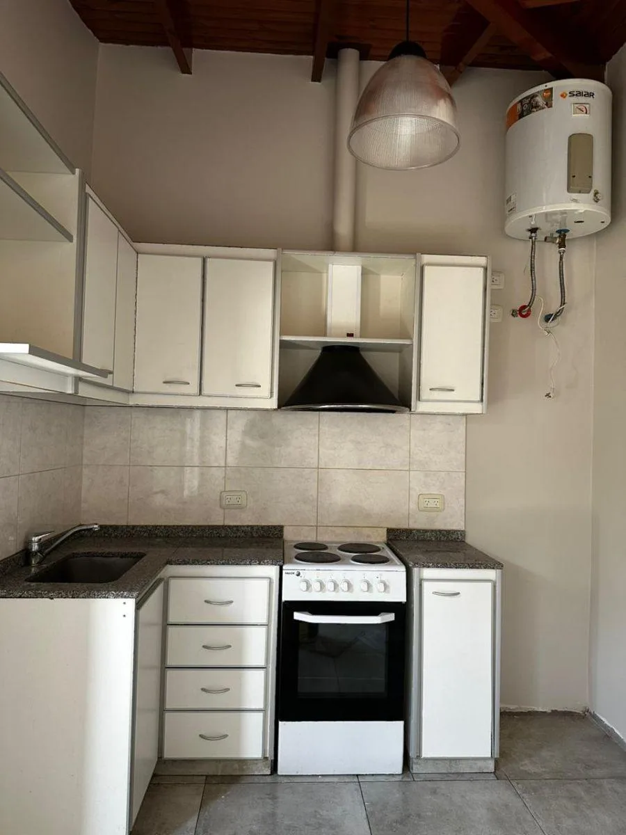 PH de dois ambientes com 1 quarto em Lanús