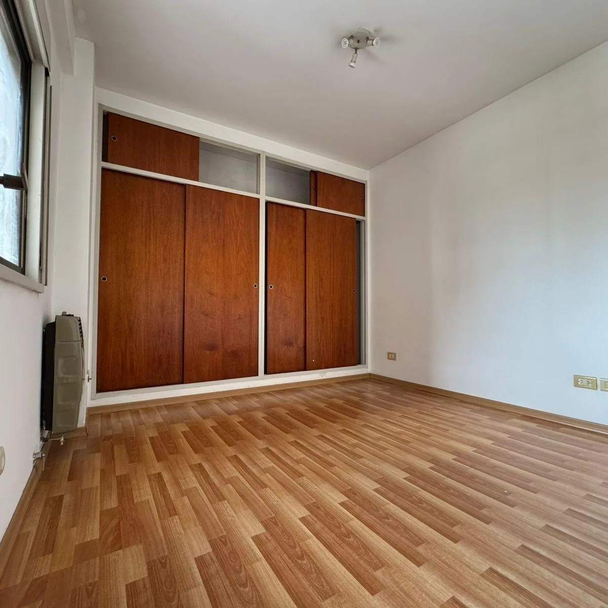 Apartamento de dois ambientes com 1 quarto em Lanús Oeste
