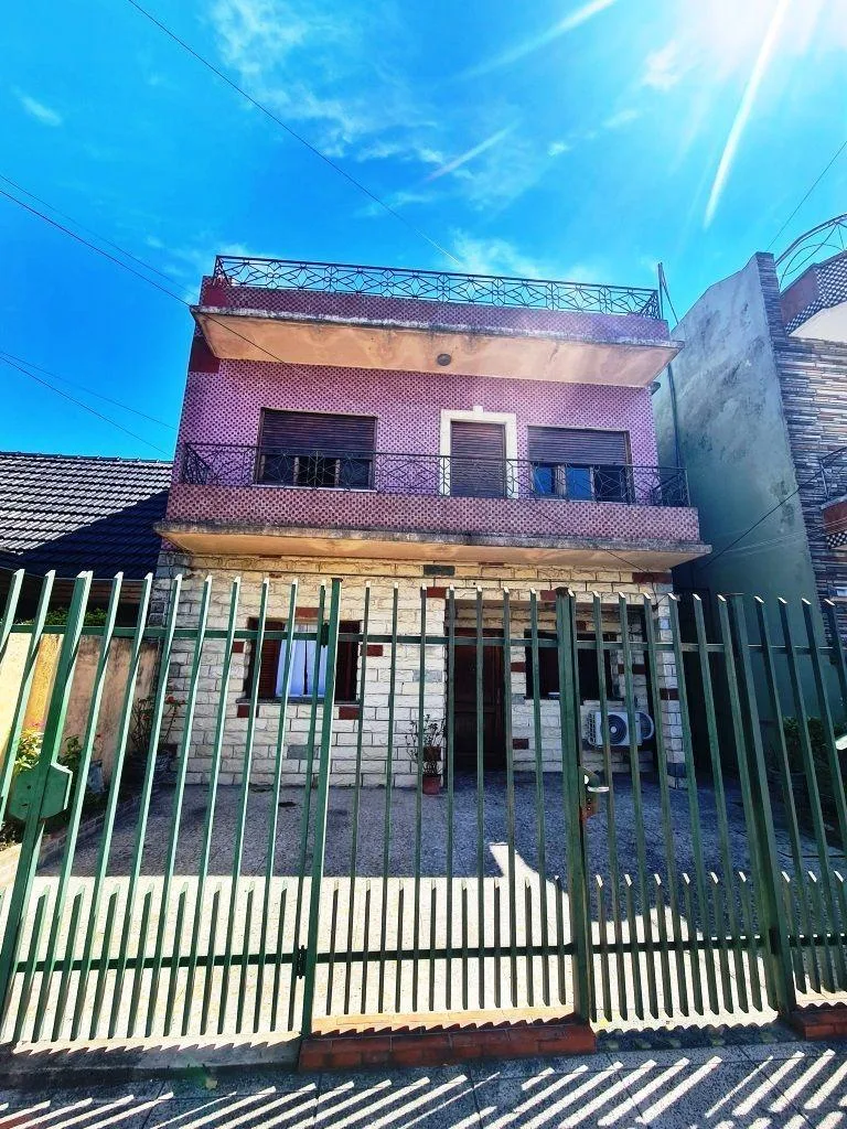 PH de 3 ambientes con patio y terraza en La Matanza